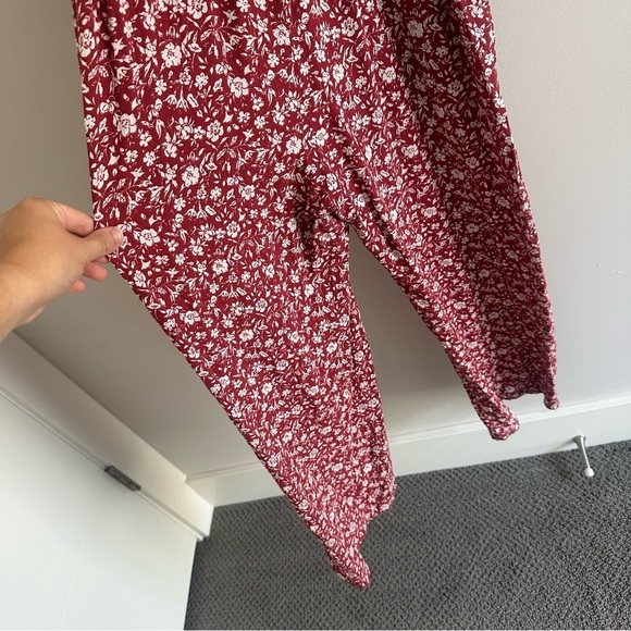 Abercrombie Floral Red White V-Neck Cross Front Floral Pant Jumpsuit - Picture 12 of 15